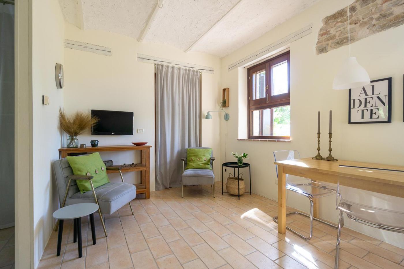 Rosa Nel Pozzo Apartments And B&B San Pietro  Bagian luar foto