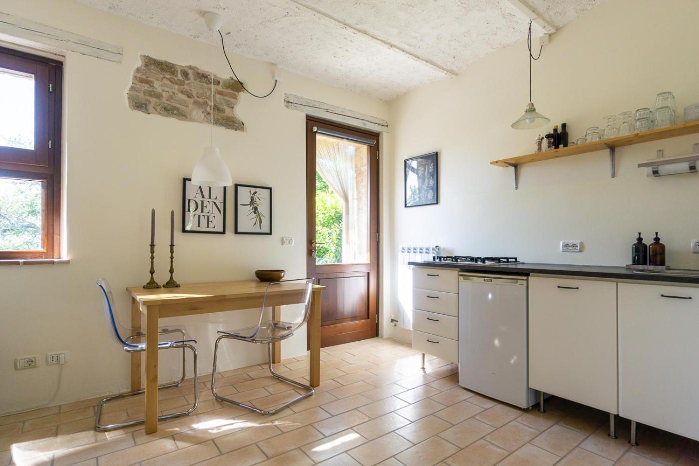 Rosa Nel Pozzo Apartments And B&B San Pietro  Bagian luar foto