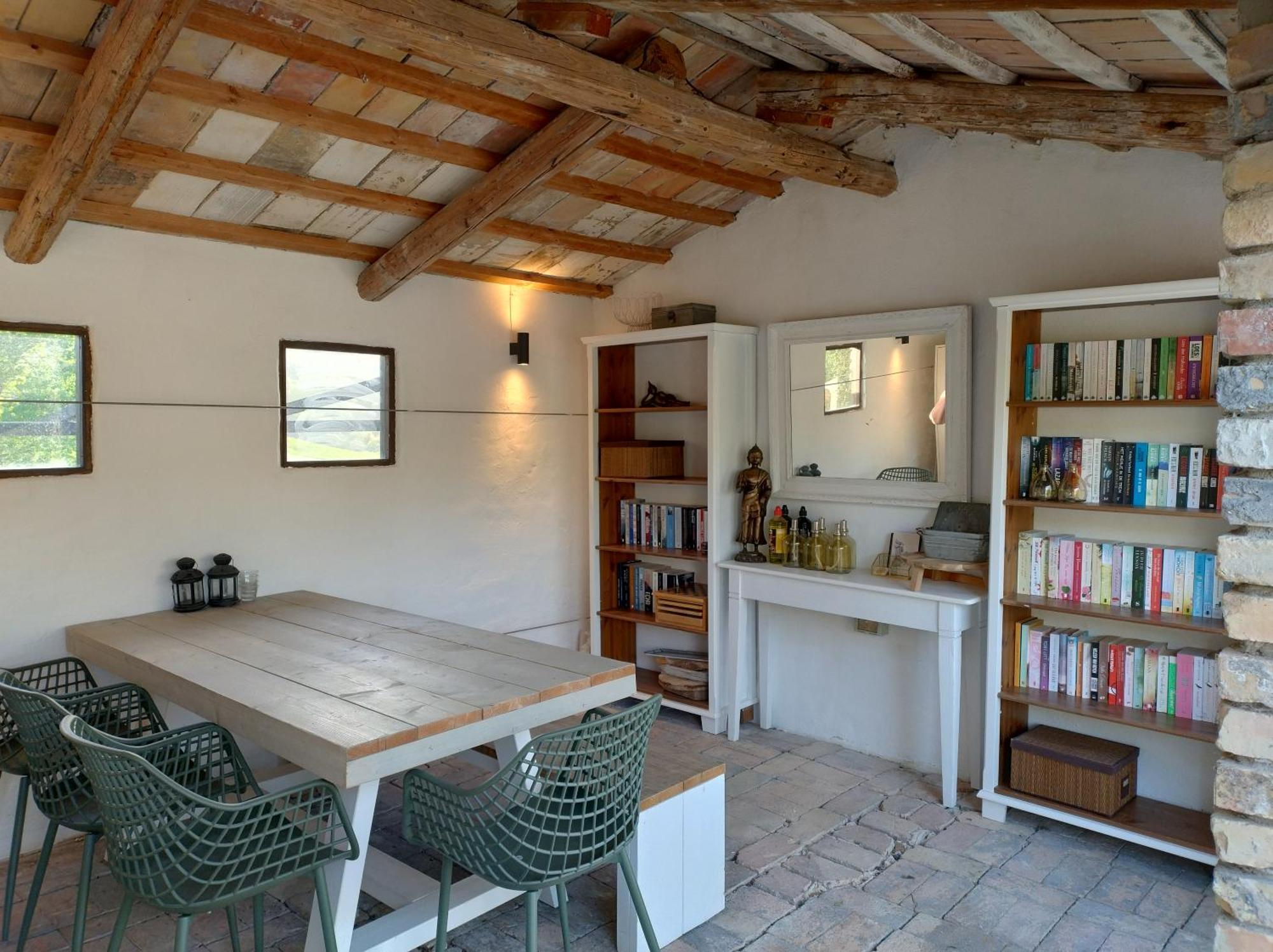 Rosa Nel Pozzo Apartments And B&B San Pietro  Bagian luar foto